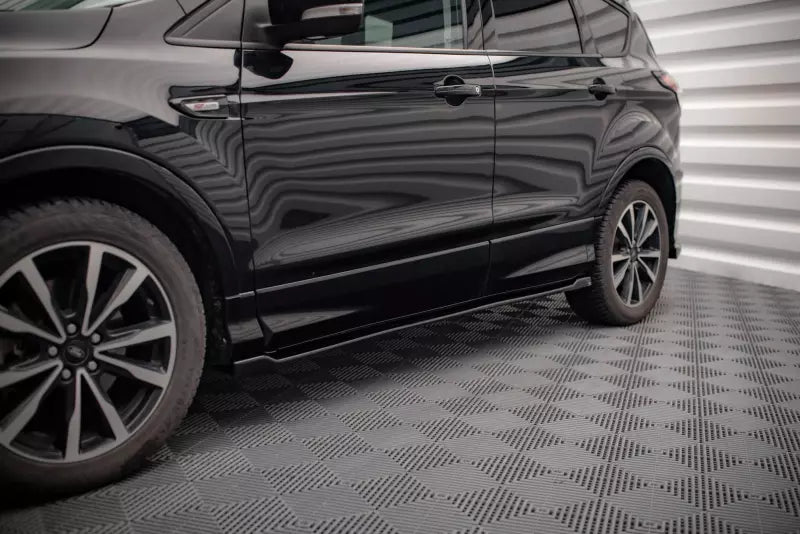 Maxton Design Seitenschweller (Paar) für Ford Escape ST-Line Mk3 Hochglanz schwarz – Ansicht 1