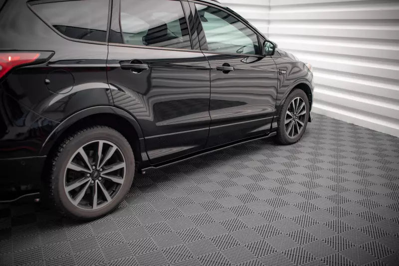 Maxton Design Seitenschweller (Paar) für Ford Escape ST-Line Mk3 Hochglanz schwarz – Ansicht 3