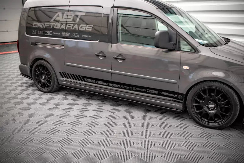Maxton Design Seitenschweller (Paar) für VW Caddy Lang Mk3 Facelift Hochglanz schwarz – Ansicht 3