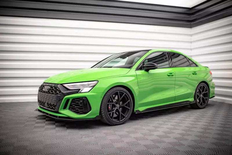 Maxton Design Street Pro Schweller Flaps für Audi RS3 Limousine 8Y Hochglanz schwarz – Ansicht 3