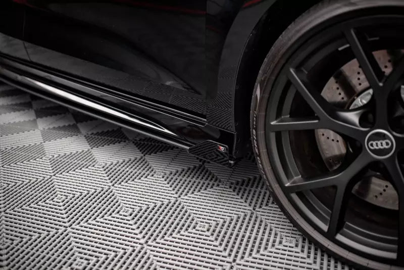Maxton Design Street Pro Schweller Flaps für Audi RS3 Sportback 8Y Hochglanz schwarz – Ansicht 2