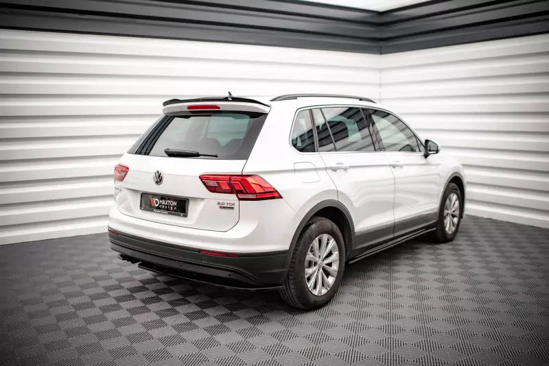 Maxton Design Heckspoiler Lippe für VW Tiguan Mk2 Hochglanz schwarz – Ansicht 2
