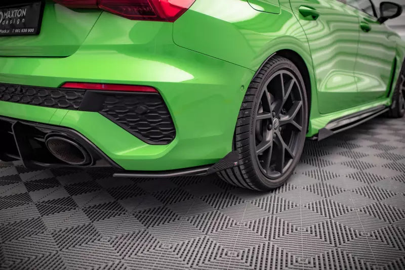 Maxton Design Street Pro Diffusor Flaps für Audi RS3 Limousine 8Y matt schwarz mit Hochglanz Flaps – Ansicht 1
