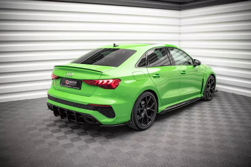 Maxton Design Street Pro Diffusor Flaps für Audi RS3 Limousine 8Y matt schwarz mit Hochglanz Flaps – Ansicht 3