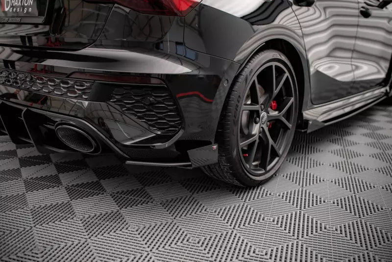 Maxton Design Street Pro Diffusor Flaps für Audi RS3 Sportback 8Y matt schwarz mit Hochglanz Flaps – Ansicht 1