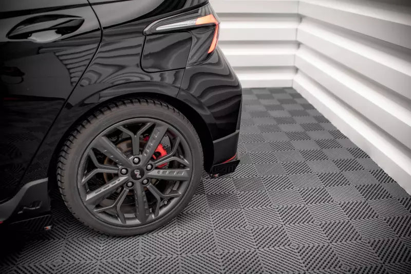 Maxton Design Street Pro Diffusor Flaps für Hyundai I20 N Mk3 matt schwarz mit Hochglanz Flaps – Ansicht 2