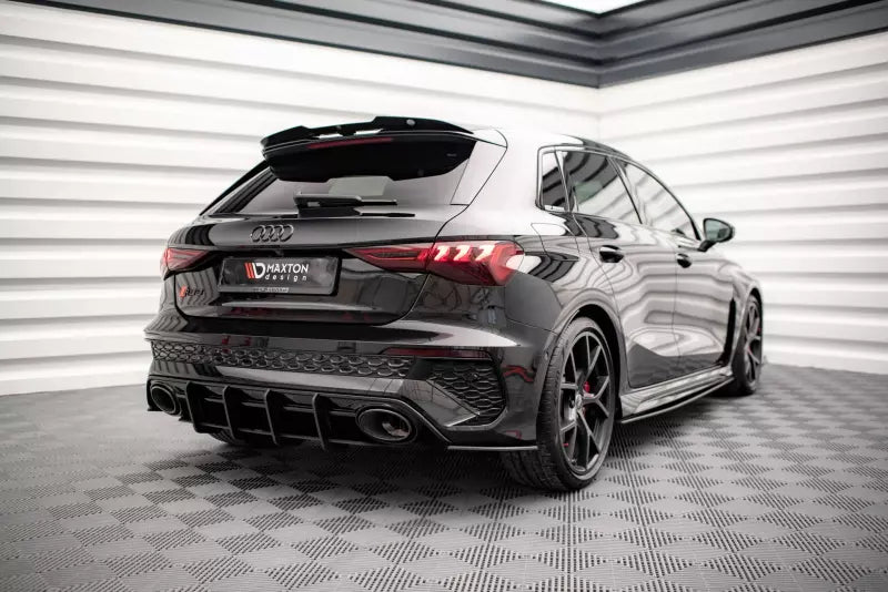 Maxton Design Street Pro Heckdiffusor für Audi RS3 Sportback 8Y Schwarz – Ansicht 1