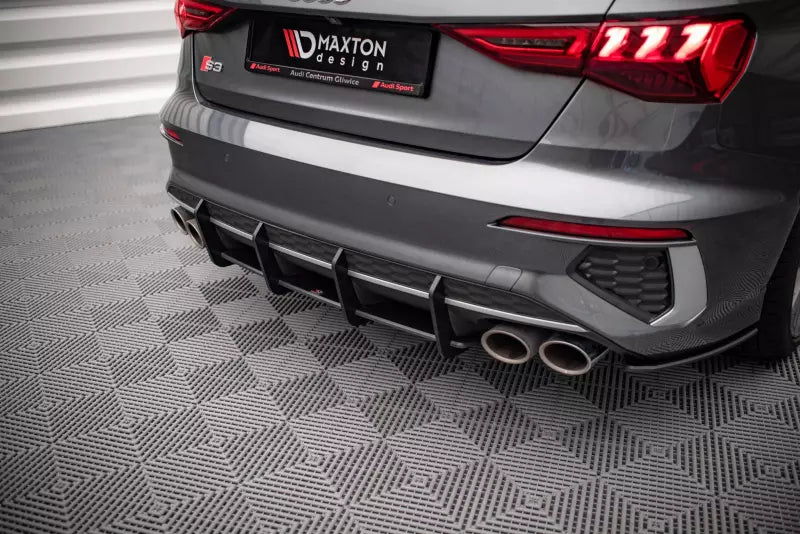 Maxton Design Street Pro Heckdiffusor für Audi S3 Limousine 8Y Schwarz – Ansicht 1