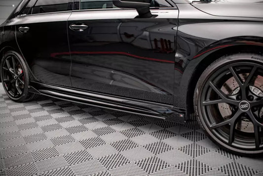 Maxton Design Street Pro Seitenschweller (Paar) für Audi RS3 Sportback 8Y matt schwarz mit Hochglanz Flaps – Ansicht 1