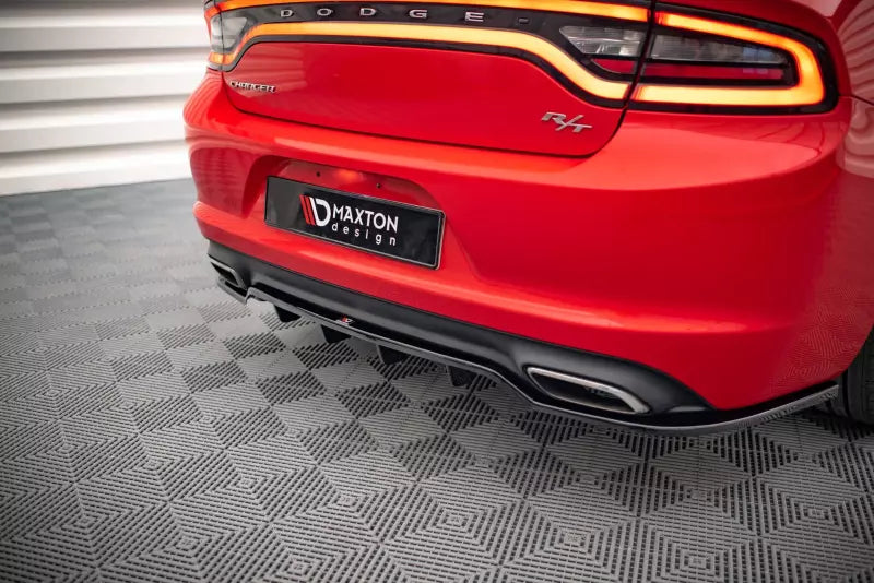 Maxton Design Heckdiffusor DTM Look für Dodge Charger RT Mk7 Facelift Hochglanz schwarz – Ansicht 1