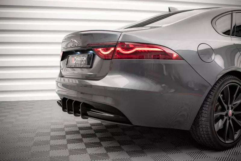Maxton Design Street Pro Heckdiffusor für Jaguar XF R-Sport Mk2 Schwarz – Ansicht 3