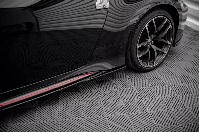 Maxton Design Seitenschweller (Paar) V.2 für Nissan 370Z Nismo Facelift Hochglanz schwarz – Ansicht 1