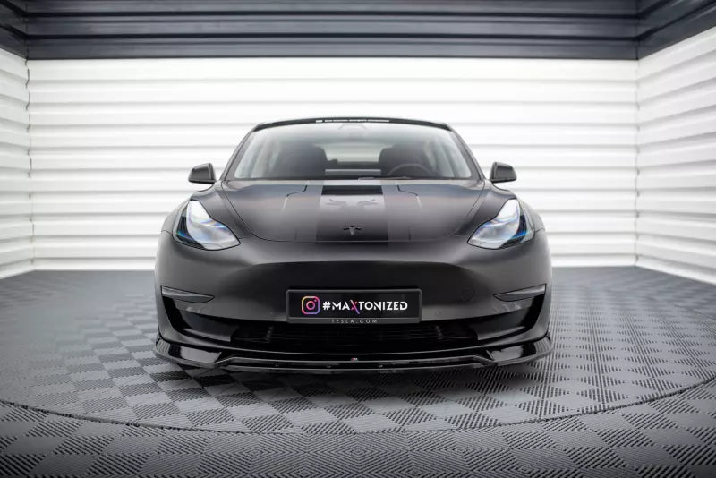 Maxton Design Frontlippe V.3 für Tesla Model 3 Hochglanz schwarz – Ansicht 2