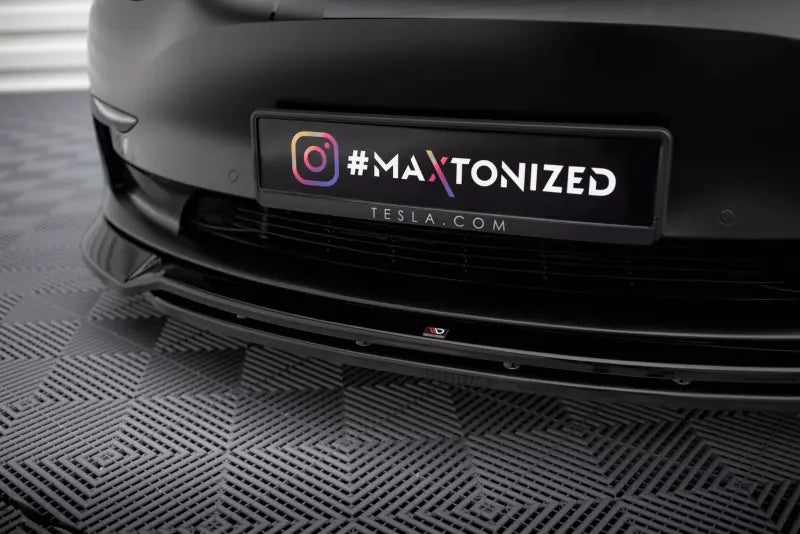 Maxton Design Frontlippe V.3 für Tesla Model 3 Hochglanz schwarz – Ansicht 3