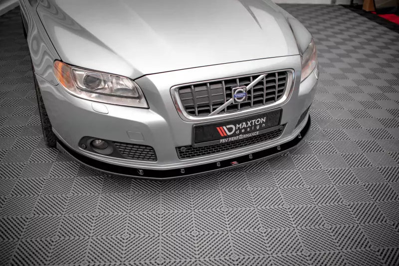 Maxton Design Frontlippe V.1 für Volvo V70 Mk3 Hochglanz schwarz – Ansicht 1