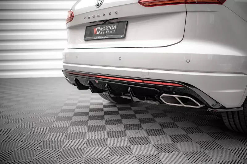 Maxton Design Heckdiffusor für VW Touareg R-line Mk3 Hochglanz schwarz – Ansicht 3