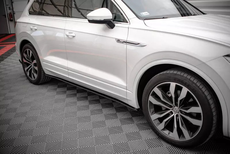 Maxton Design Seitenschweller (Paar) für VW Touareg R-line Mk3 Hochglanz schwarz – Ansicht 2