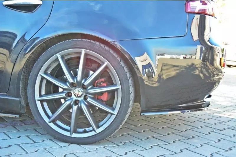 Maxton Design Diffusor Flaps für Alfa Romeo 159 Hochglanz schwarz – Ansicht 1