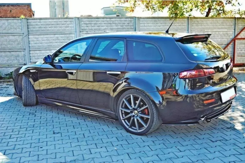 Maxton Design Heckspoiler Lippe für Alfa Romeo 159 Sportwagon Hochglanz schwarz – Ansicht 2