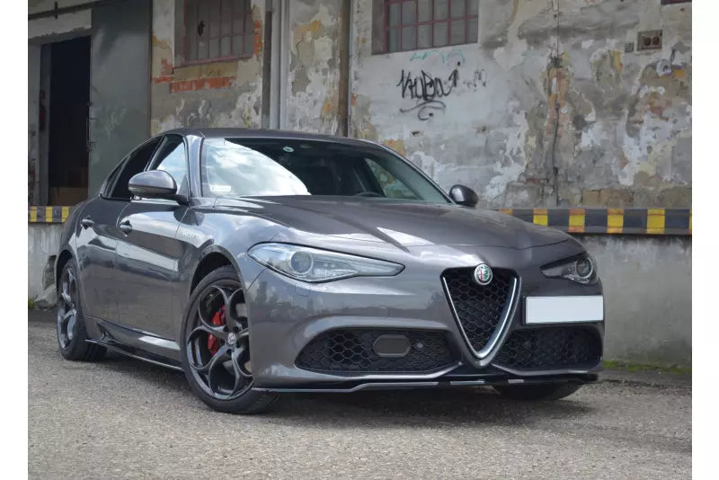 Maxton Design Frontlippe V.1 für Alfa Romeo Giulia Veloce Hochglanz schwarz – Ansicht 1