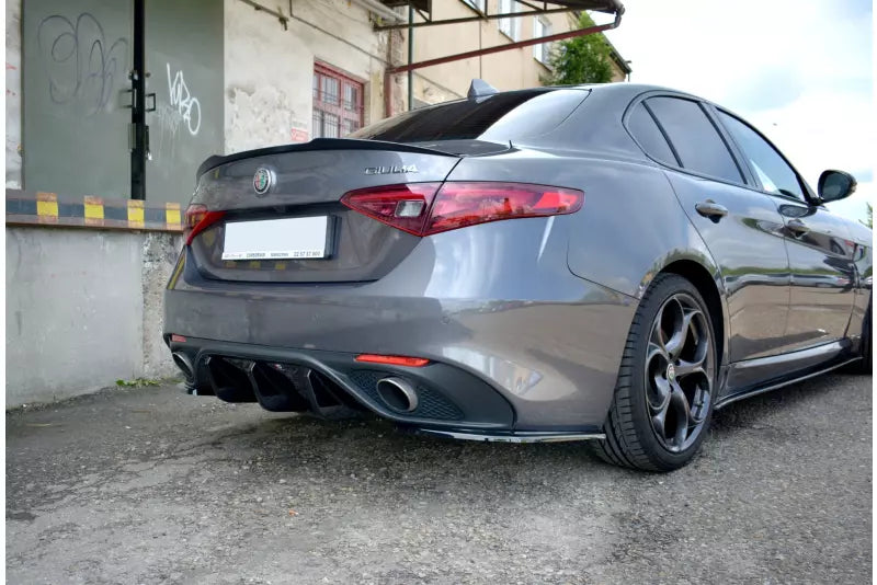 Maxton Design Heckdiffusor für Alfa Romeo Giulia Veloce Hochglanz schwarz – Ansicht 2
