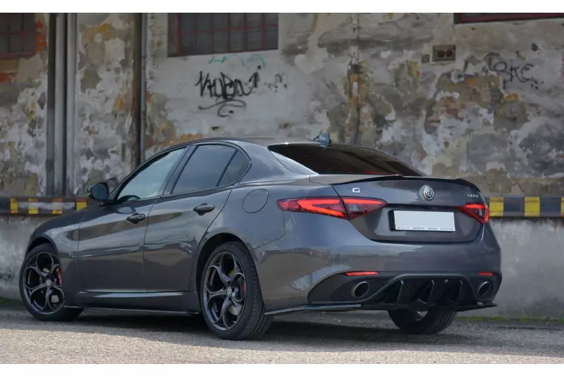 Maxton Design Diffusor Flaps für Alfa Romeo Giulia Veloce Hochglanz schwarz – Ansicht 1