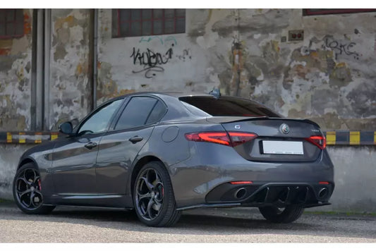 Maxton Design Diffusor Flaps für Alfa Romeo Giulia Veloce Hochglanz schwarz – Ansicht 1