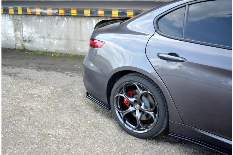 Maxton Design Diffusor Flaps für Alfa Romeo Giulia Veloce Hochglanz schwarz – Ansicht 3