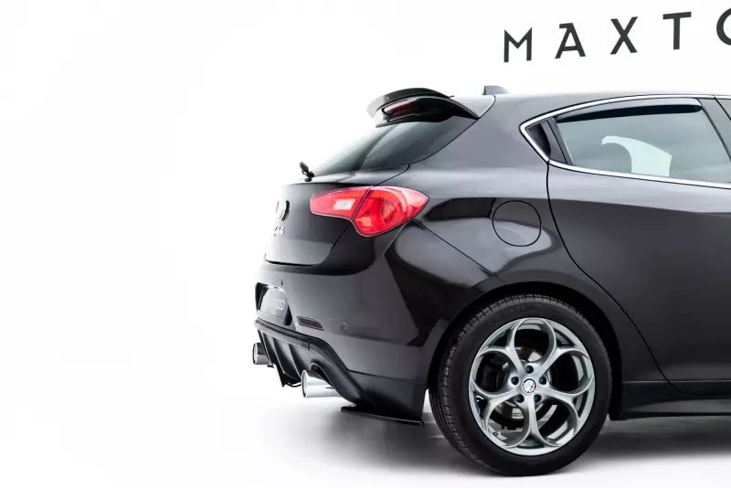 Maxton Design Diffusor Flaps für Alfa Romeo Giulietta Hochglanz schwarz – Ansicht 2