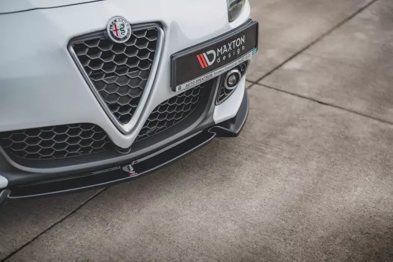 Maxton Design Frontlippe V.2 für Alfa Romeo Giulietta Facelift Hochglanz schwarz – Ansicht 3