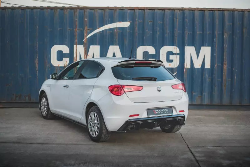Maxton Design Heckdiffusor V.1 für Alfa Romeo Giulietta Facelift Hochglanz schwarz – Ansicht 4