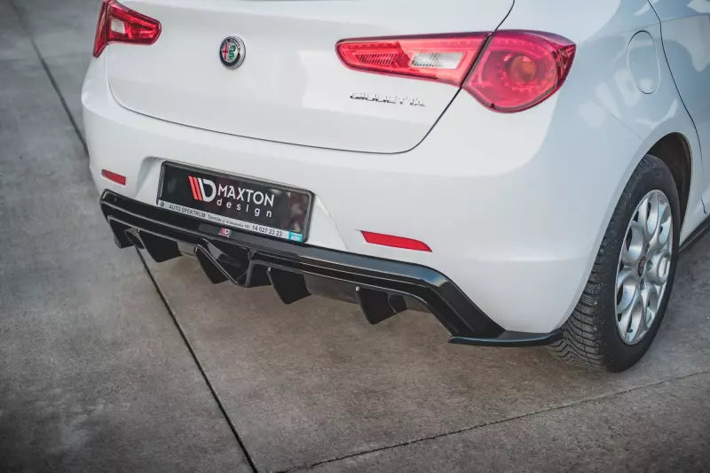 Maxton Design Diffusor Flaps V.3 für Alfa Romeo Giulietta Facelift Hochglanz schwarz – Ansicht 3
