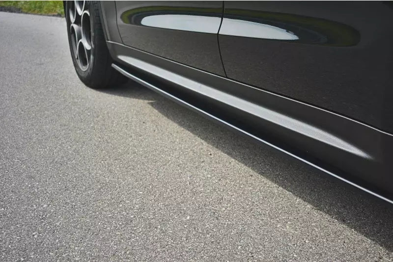 Maxton Design Seitenschweller (Paar) für Alfa Romeo Stelvio Hochglanz schwarz – Ansicht 1