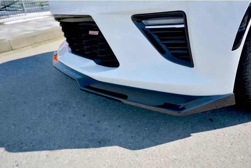 Maxton Design Frontlippe V.1 für Chevrolet Camaro Mk6 2SS Coupe Hochglanz schwarz – Ansicht 2