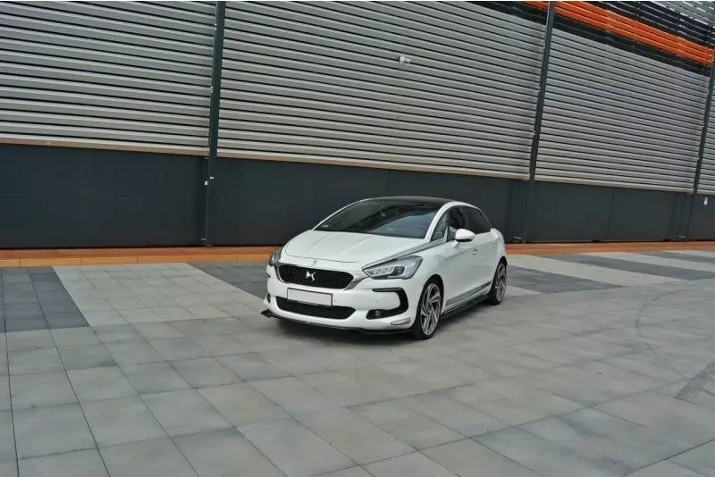 Maxton Design Frontlippe V.1 für Citroen DS5 (vor und nach Facelift) Hochglanz schwarz – Ansicht 4