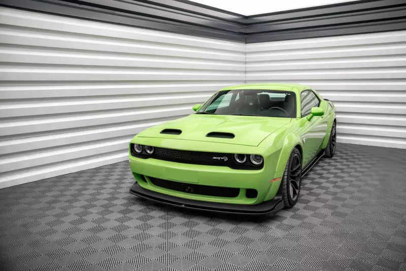 Maxton Design Frontlippe für Dodge Challenger SRT Hellcat Mk3 Hochglanz schwarz – Ansicht 1