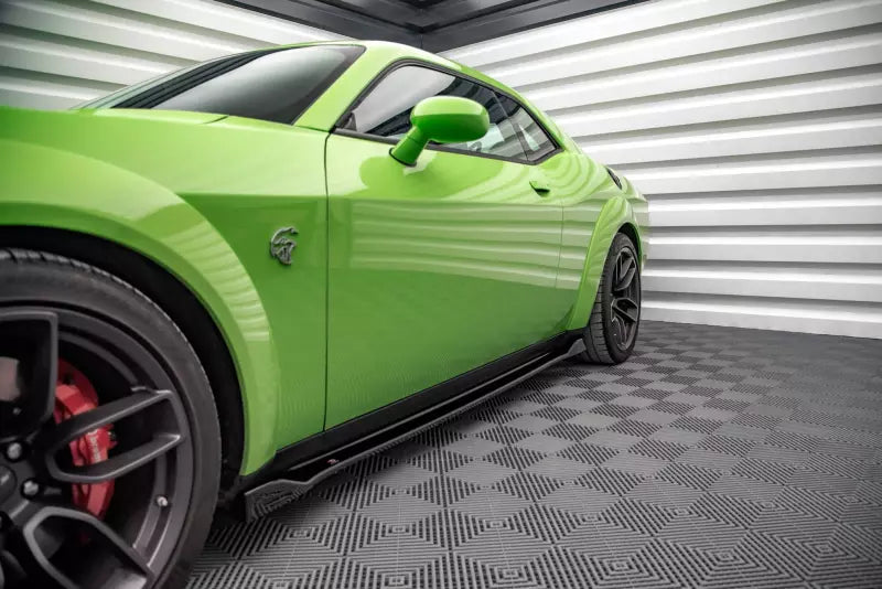 Maxton Design Seitenschweller (Paar) für Dodge Challenger SRT Hellcat Mk3 Hochglanz schwarz – Ansicht 1