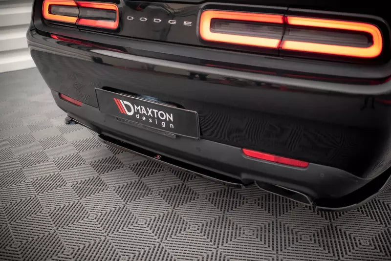 Maxton Design Heckdiffusor für Dodge Challenger RT Mk3 Facelift Hochglanz schwarz – Ansicht 1