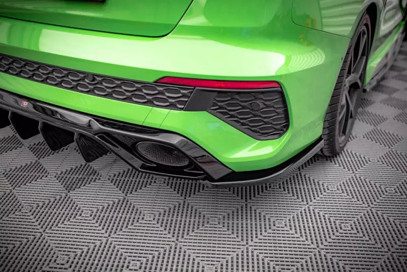 Maxton Design Diffusor Flaps für Audi RS3 Limousine 8Y Hochglanz schwarz – Ansicht 1