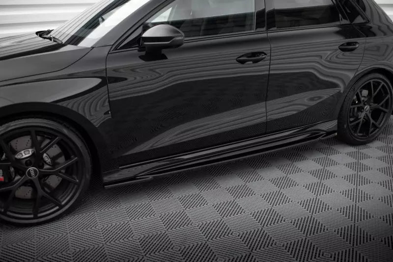 Maxton Design Seitenschweller (Paar) für Audi RS3 Limousine / Sportback 8Y Hochglanz schwarz – Ansicht 1