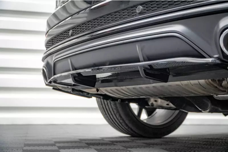 Maxton Design Heckdiffusor DTM Look für Audi SQ8 Mk1 Hochglanz schwarz – Ansicht 3