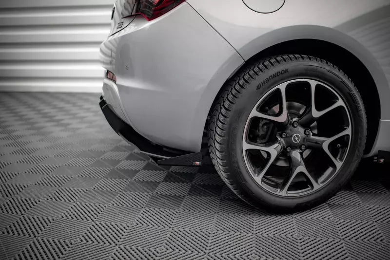 Maxton Design Street Pro Heckdiffusor für Opel Astra GTC OPC-Line J schwarz matt mit Hochglanz Flaps – Ansicht 3