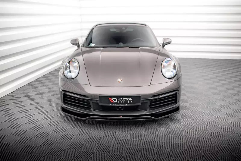 Maxton Design Frontlippe für Porsche 911 Carrera 4S 992 Hochglanz schwarz – Ansicht 3