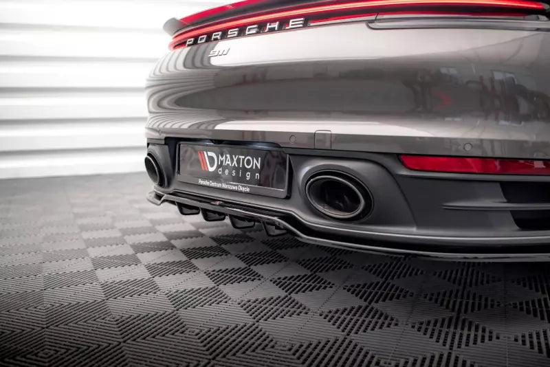Maxton Design Heckdiffusor DTM Look für Porsche 911 Carrera 4S 992 Hochglanz schwarz – Ansicht 3