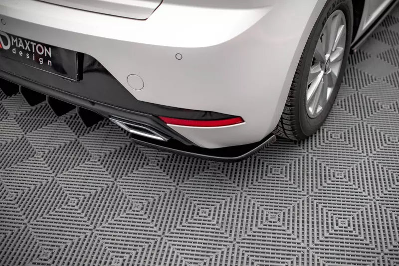 Maxton Design Diffusor Flaps für Seat Ibiza Mk5 Hochglanz schwarz – Ansicht 1