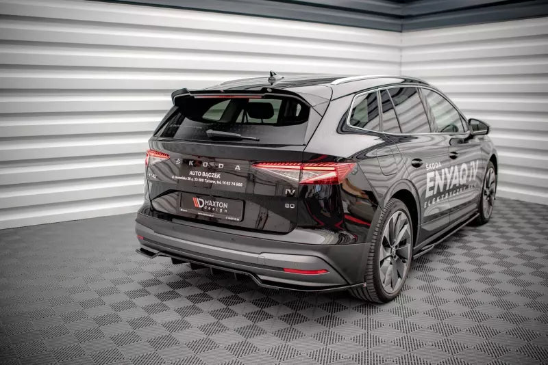 Maxton Design Heckspoiler Lippe für Skoda Enyaq iV Hochglanz schwarz – Ansicht 2