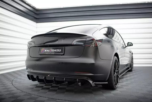 Maxton Design Heckdiffusor V.2 für Tesla Model 3 Hochglanz schwarz – Ansicht 1