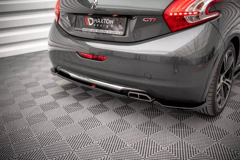 Maxton Design Heckdiffusor für Peugeot 208 GTi Mk1 Hochglanz schwarz – Ansicht 1