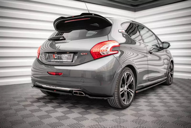 Maxton Design Heckdiffusor für Peugeot 208 GTi Mk1 Hochglanz schwarz – Ansicht 4
