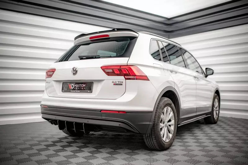 Maxton Design Street Pro Heckdiffusor für VW Tiguan Mk2 – Ansicht 1